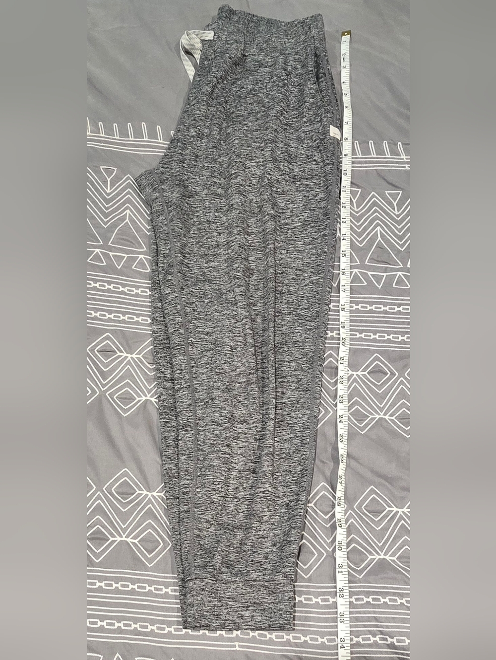 Vuori Womens Performance Jogger In Heathered Grey Size Medium - Picture 2 of 6
